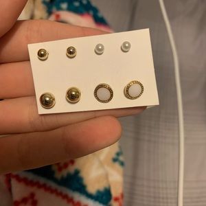 4 Pair Earrings